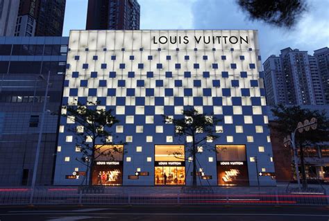 Louis Vuitton stores china